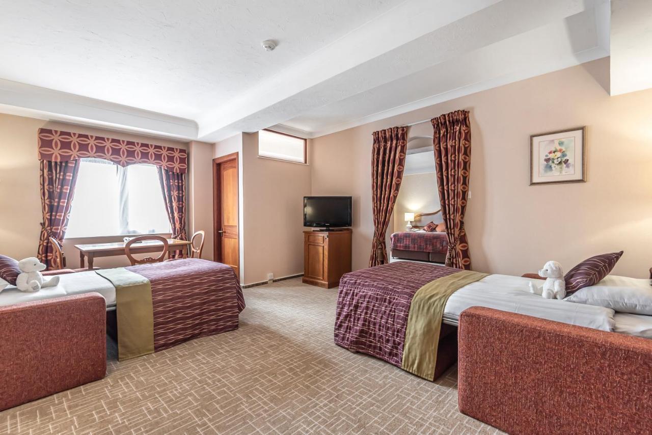 Coppid Beech Hotel Bracknell Exterior photo